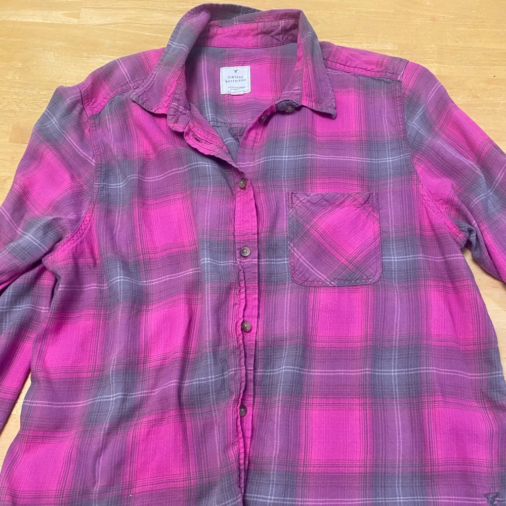 Women’s American Eagle Button Down Shirt